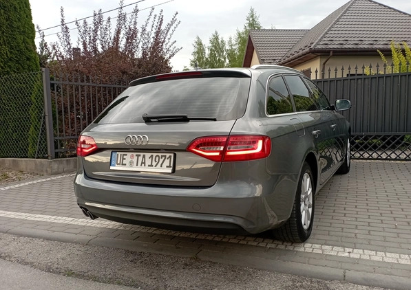 Audi A4 cena 43800 przebieg: 228000, rok produkcji 2014 z Słomniki małe 466